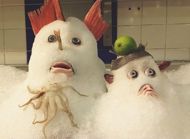 *В рыбном отделе*