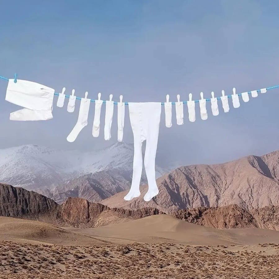 *Вешаем белье так, чтобы это становилось искусством*