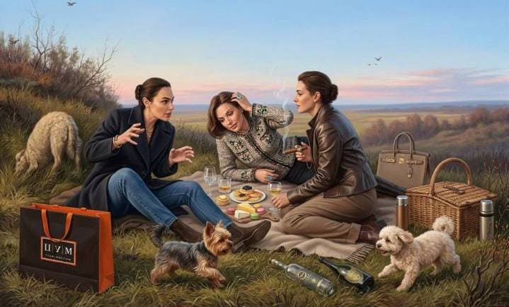 *Охотницы на привале после шопинга*